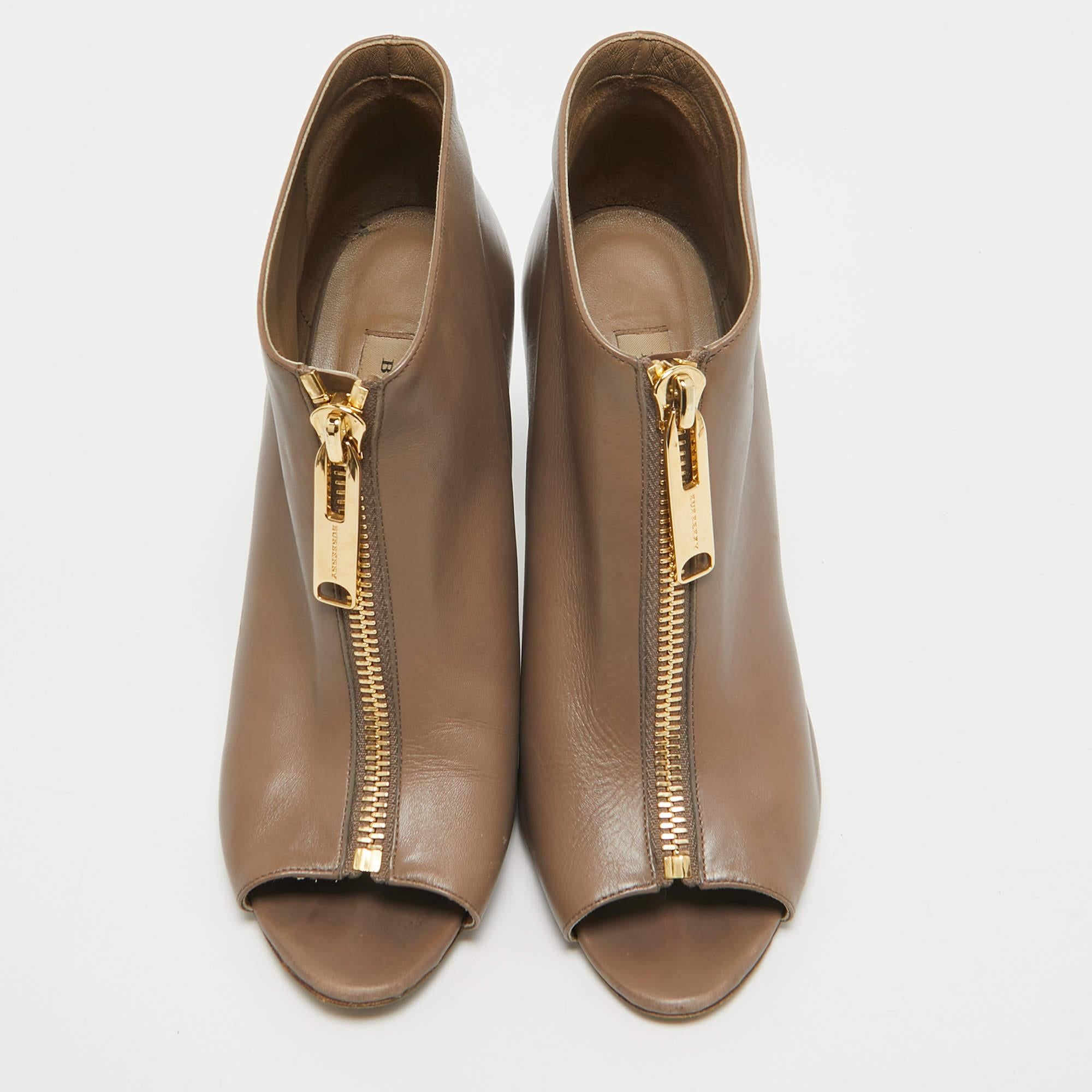 Marron Burberry Bottines zippées en cuir Brown Taille 39.5 en vente