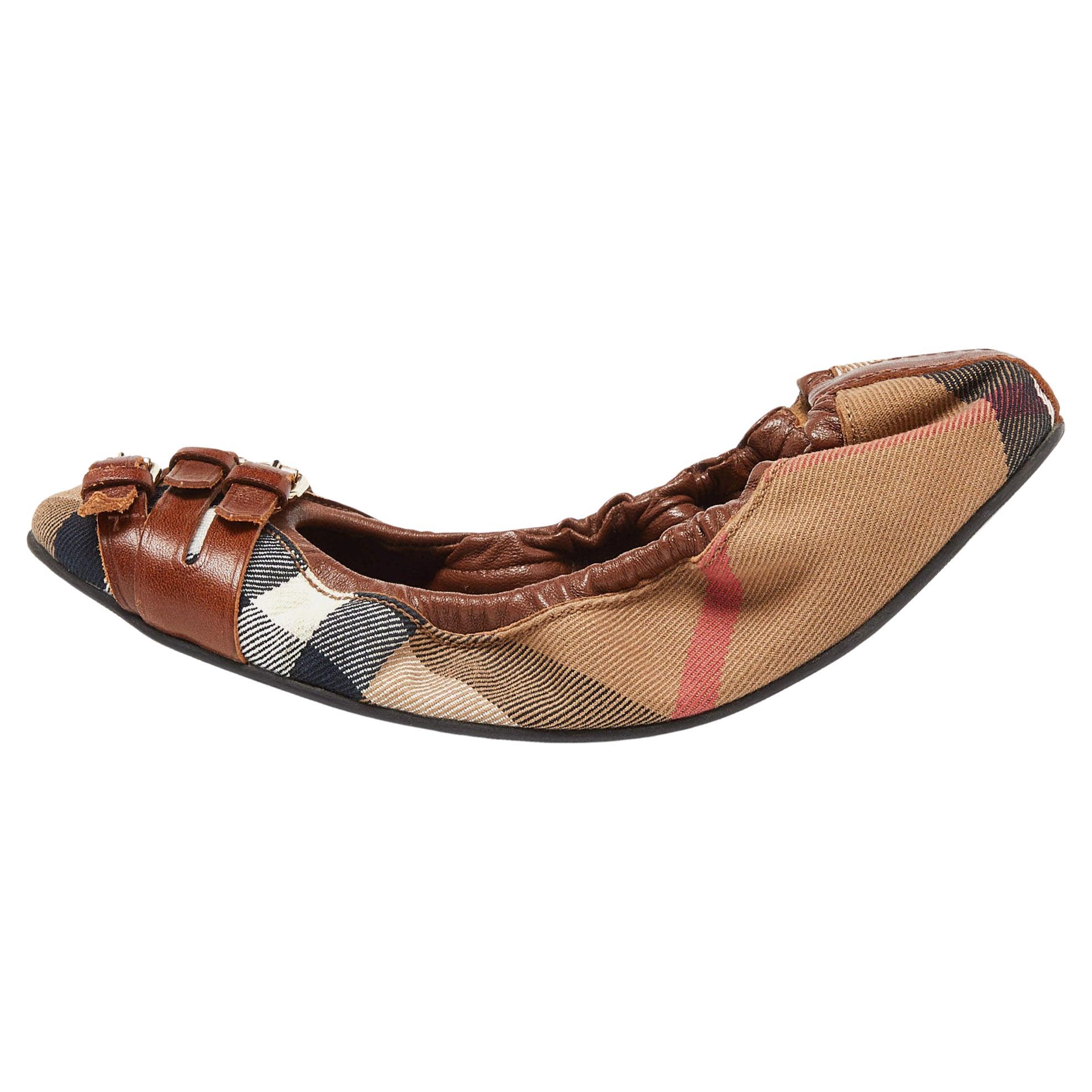 Burberry Brown Nova Check Canvas and Leather Buckle Detail Scrunch Ballet Flats  For Sale
