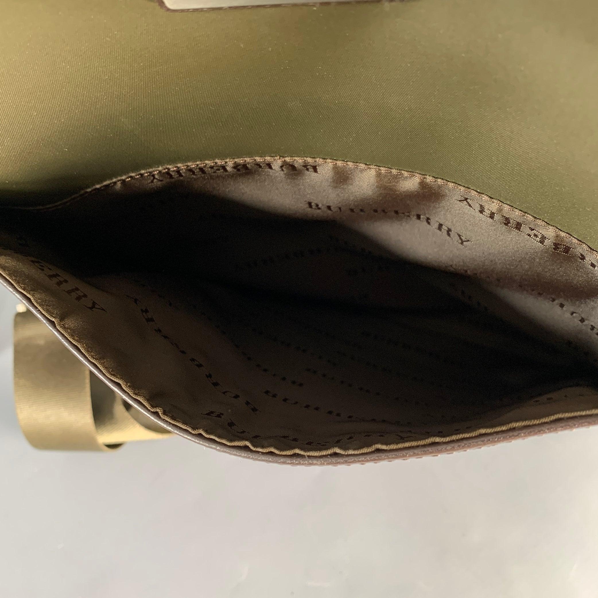 BURBERRY Bolso Crossbody Piel Nylon Oliva Marrón en venta 3