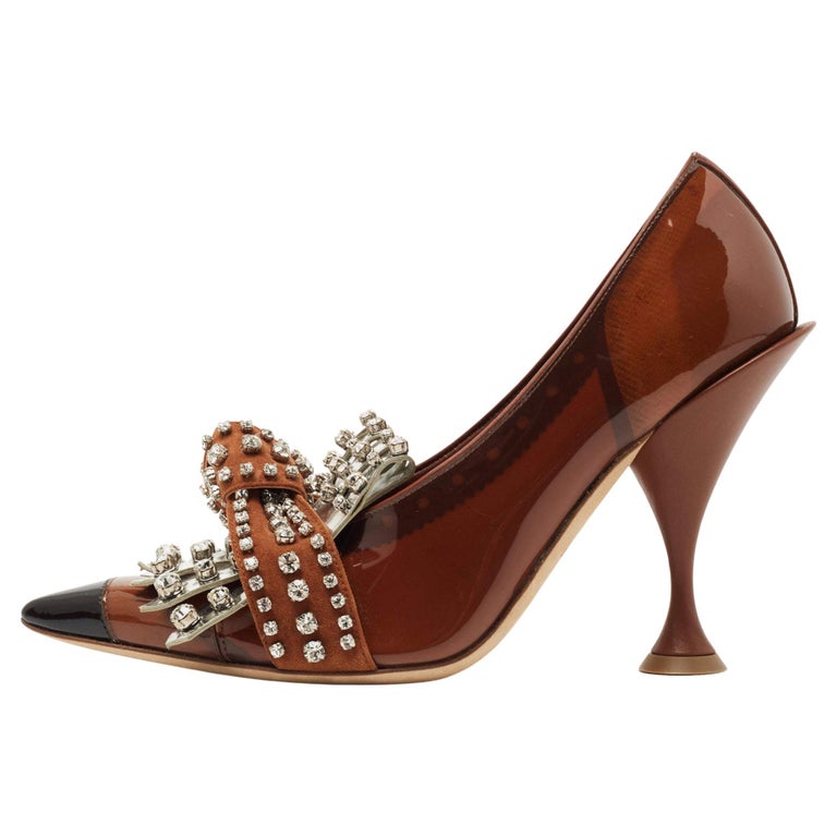 Burberry Brown Patent Leather Embellished Pumps Size 39 For Sale at 1stDibs