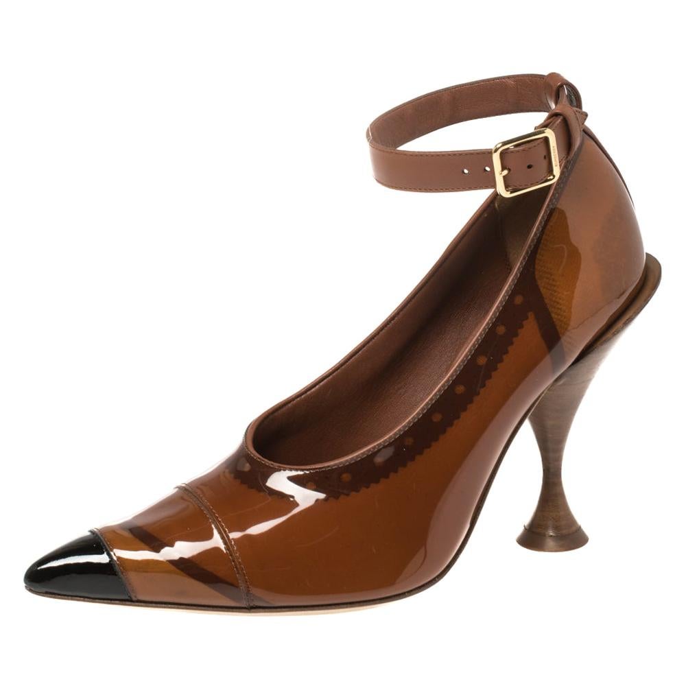 Burberry Brown PVC And Patent Leather 'Evan' Ankle Strap Pointed Toe Size 37