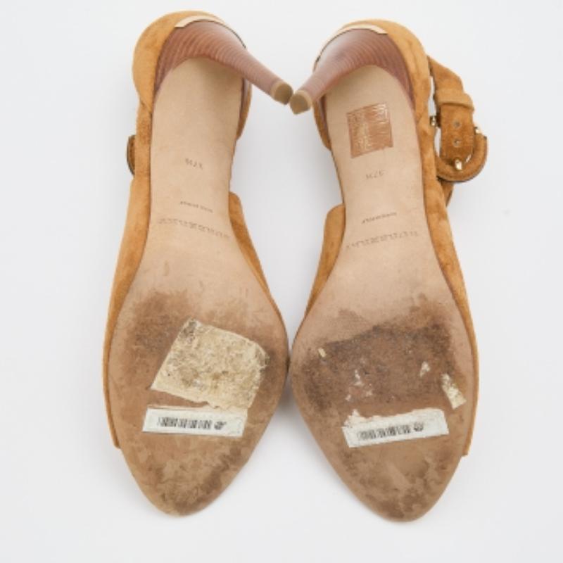 Sandales en daim de Burberry Taille 37.5 Pour femmes en vente