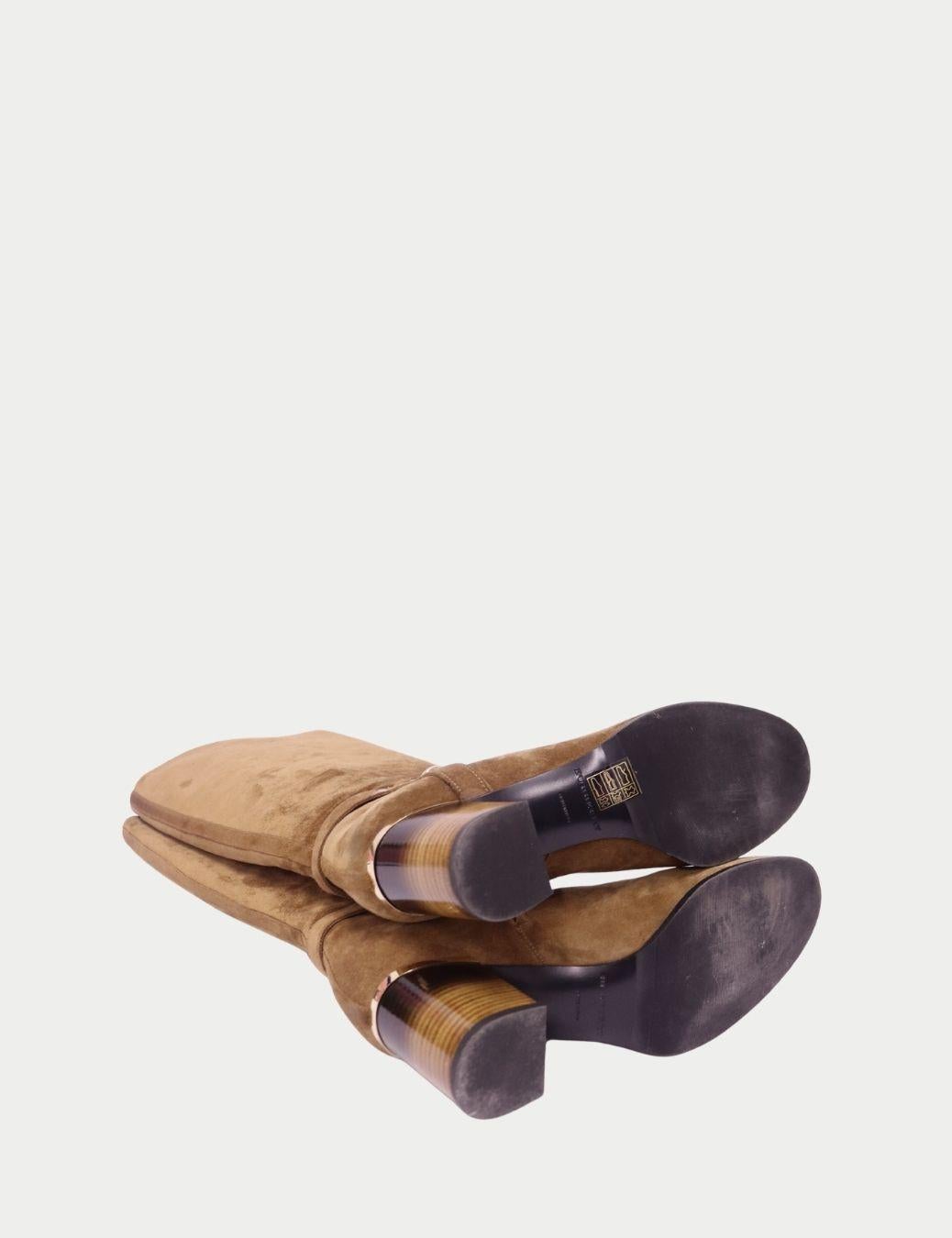 Burberry Botas a media caña de ante marrón con detalle de cadena dorada - UE 40 Marrón en venta