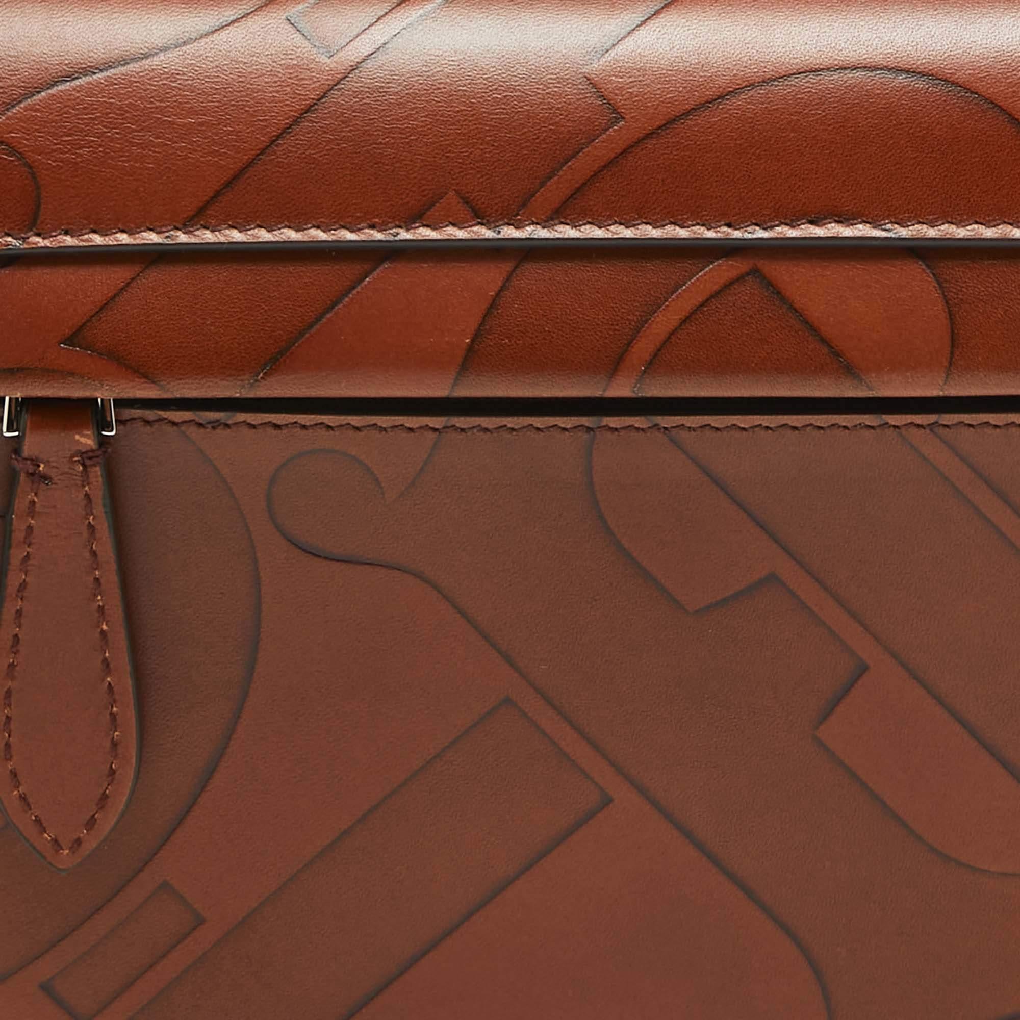 Burberry - Petit sac à bandoulière Olympia en cuir gaufré marron TB en vente 1