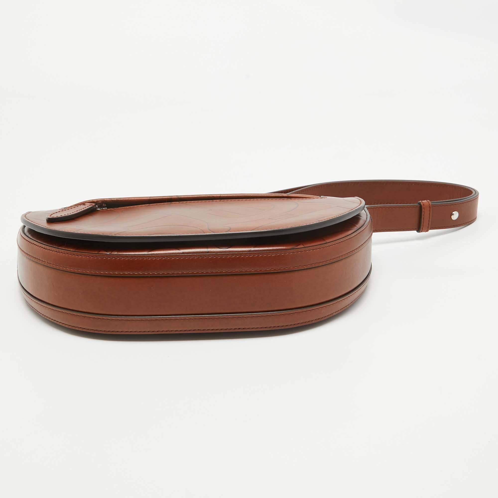 Burberry - Petit sac à bandoulière Olympia en cuir gaufré marron TB en vente 3