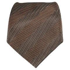 Burberry Cravate en soie mélangée texturée Brown