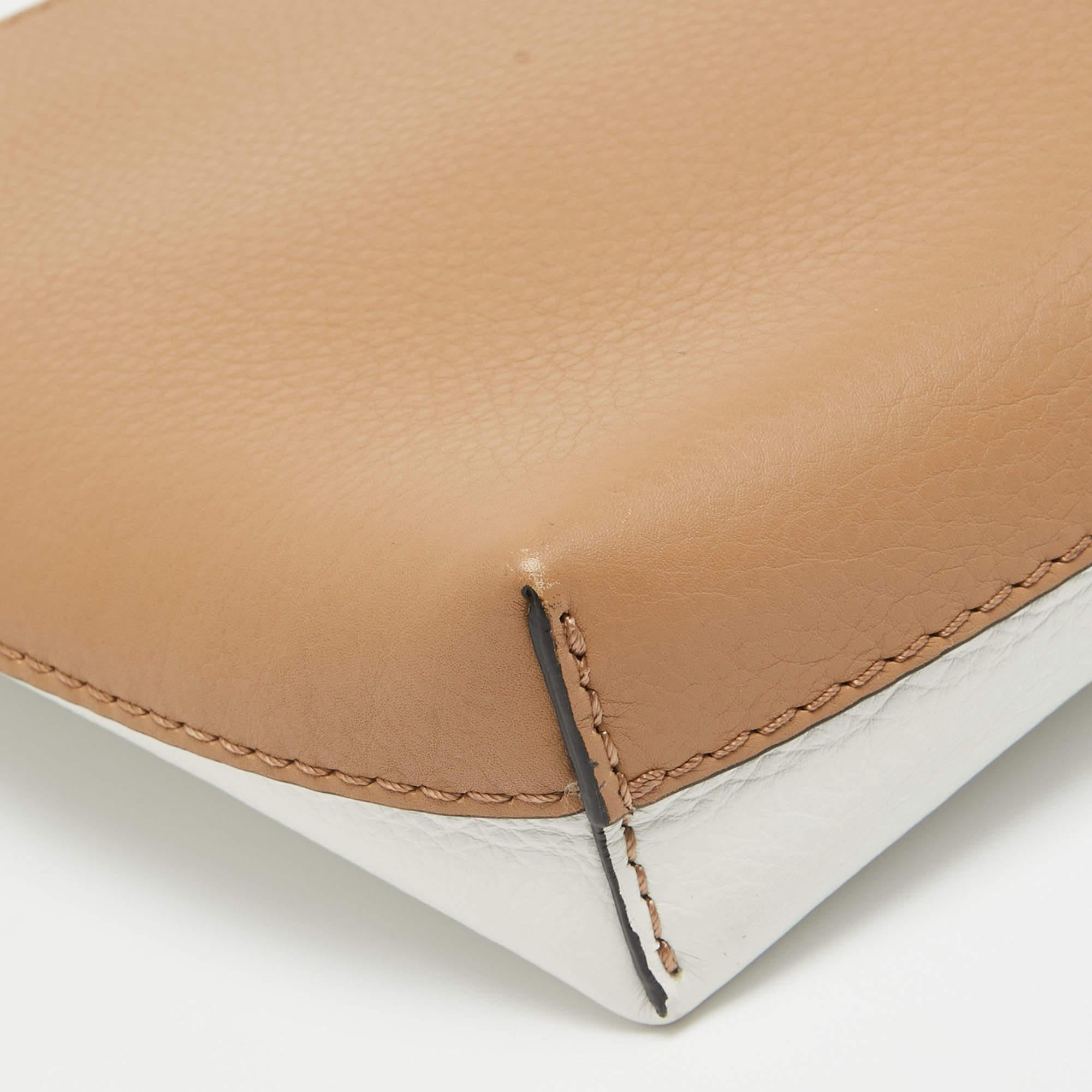 Burberry Bicolor Clutch aus braunem/weißem Leder im Angebot 5
