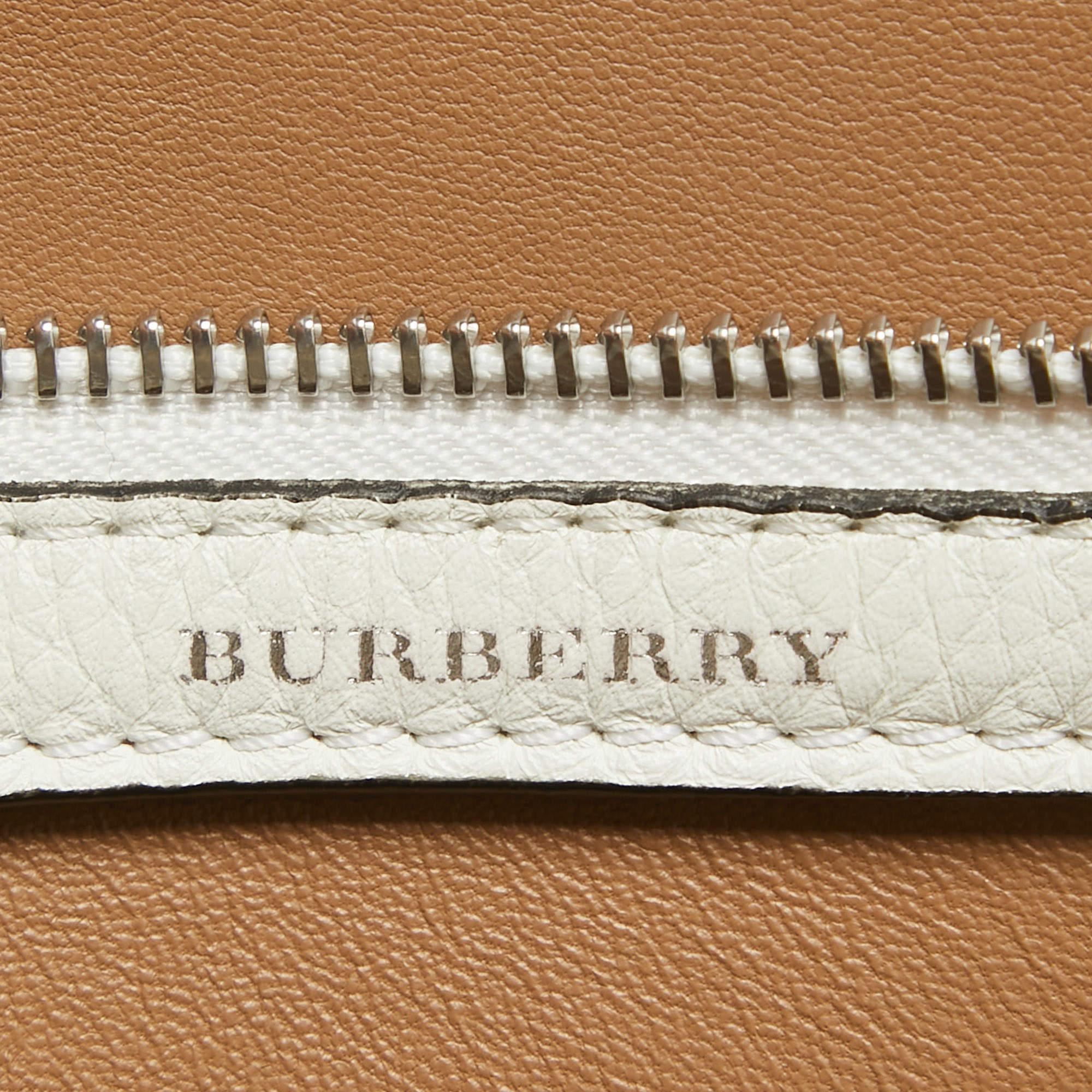 Burberry Bicolor Clutch aus braunem/weißem Leder im Angebot 4