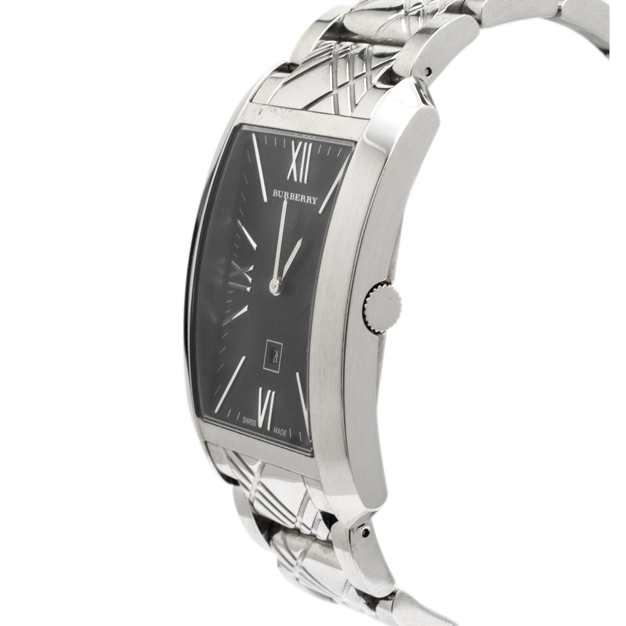 Burberry BU1097 Schwarzes Zifferblatt 38MM X 30MM Edelstahl Herrenuhr im Zustand „Hervorragend“ in Houston, TX