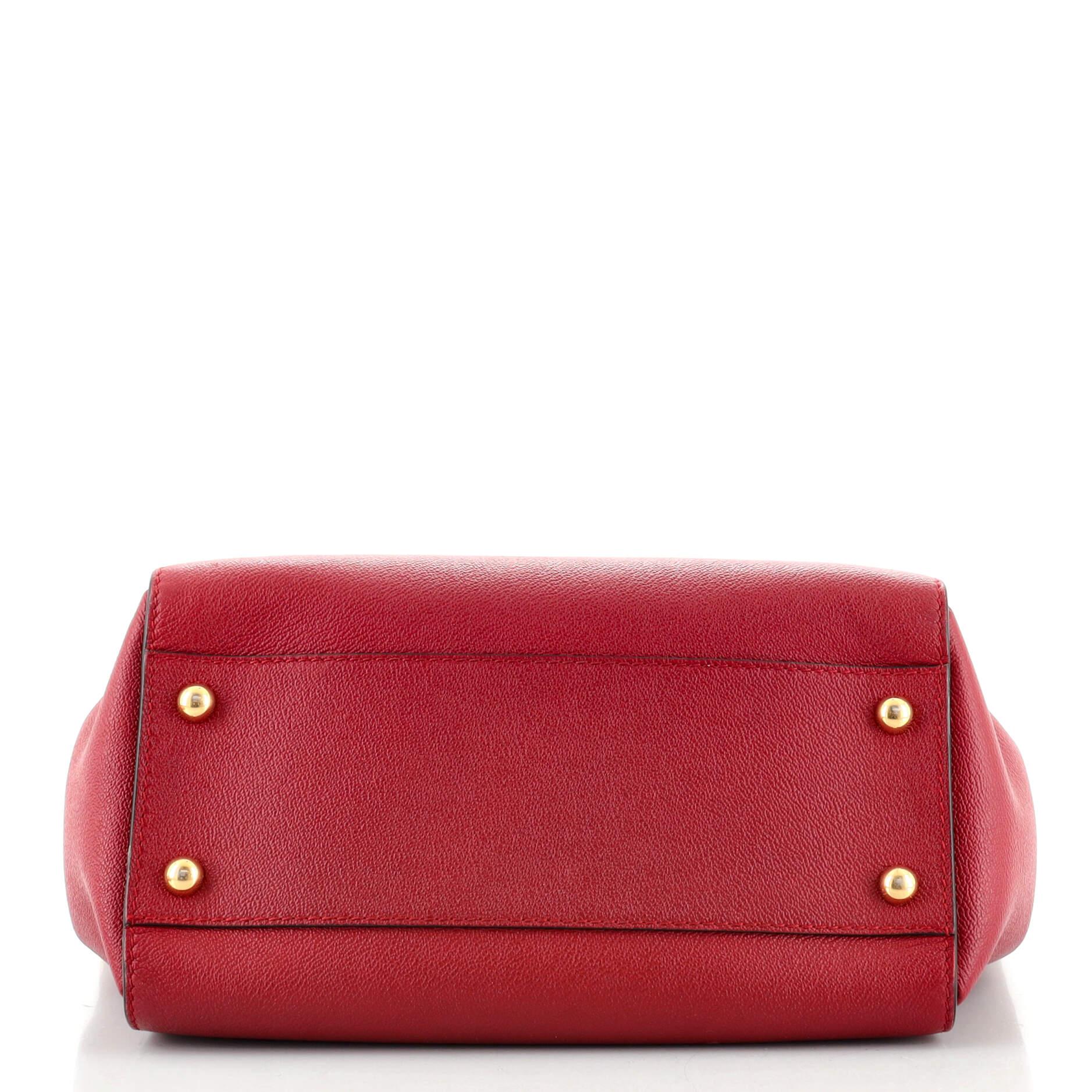 burberry medium buckle tote