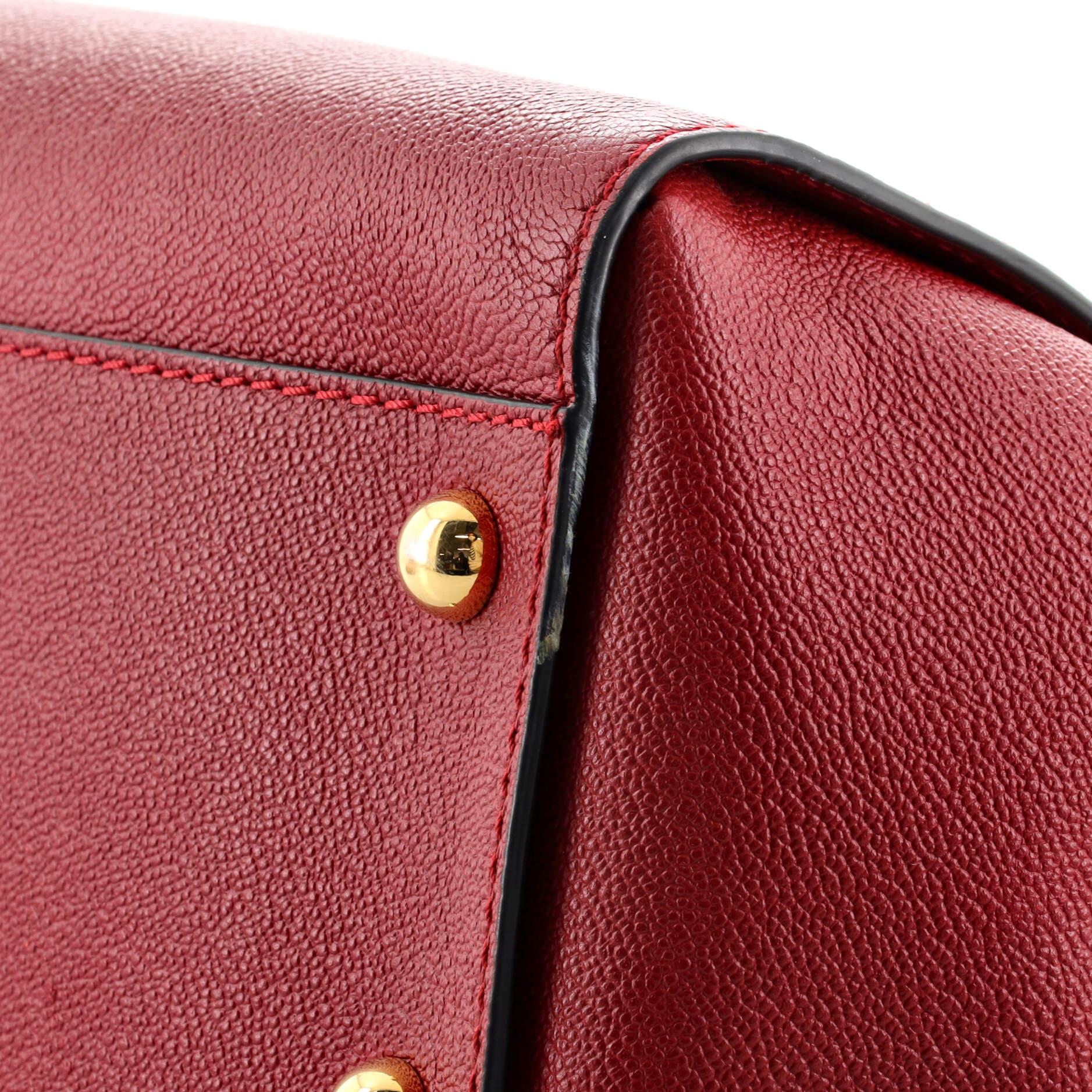 Burberry Buckle Tote Leather Medium In Good Condition In NY, NY