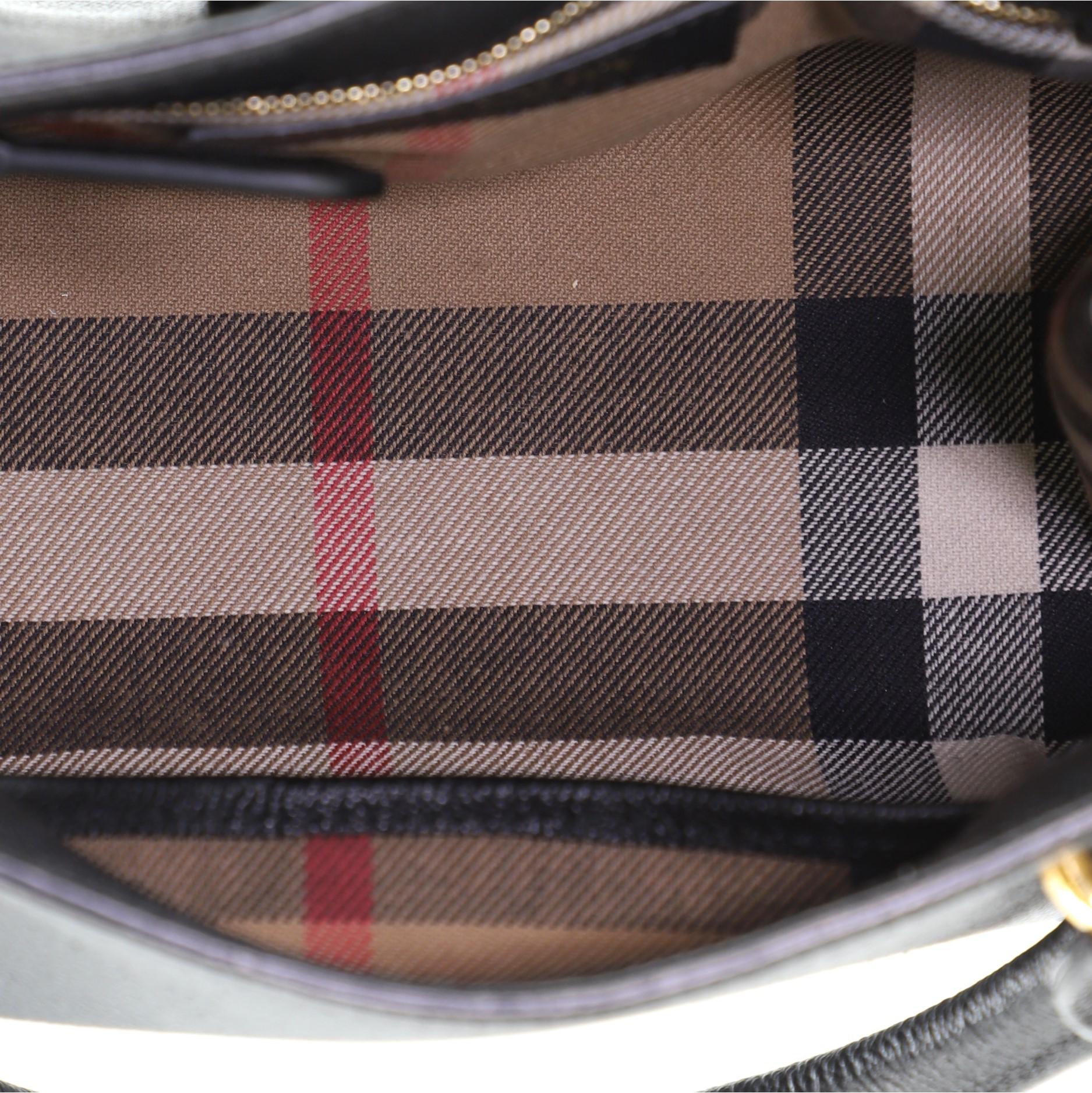 Tote aus Leder mit Burberry-Schnalle 1