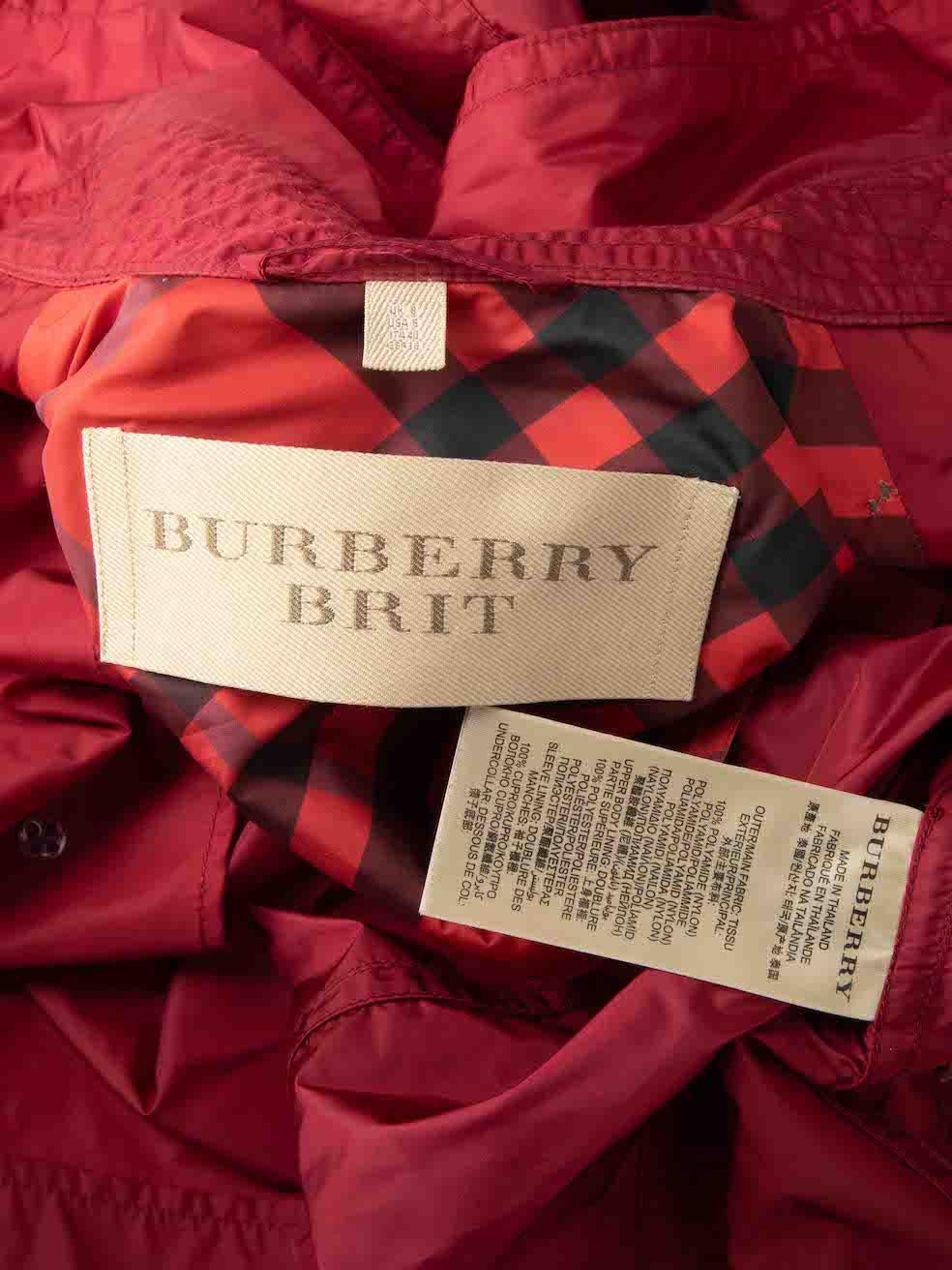 Burberry Burberry Brit Rouge Trench ceinturé à double boutonnage Taille S en vente 3