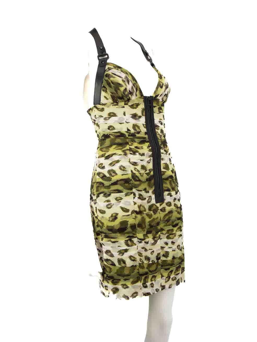 CONDITION is Very good. Minimal wear to dress is evident. Minimal wear to the front with a small pluck to the weave on this used Burberry Prorsum designer resale item.
 
 
 
 Details
 
 
 Green
 
 Silk
 
 Mini bodycon dress
 
 Sweetheart neckline
 

