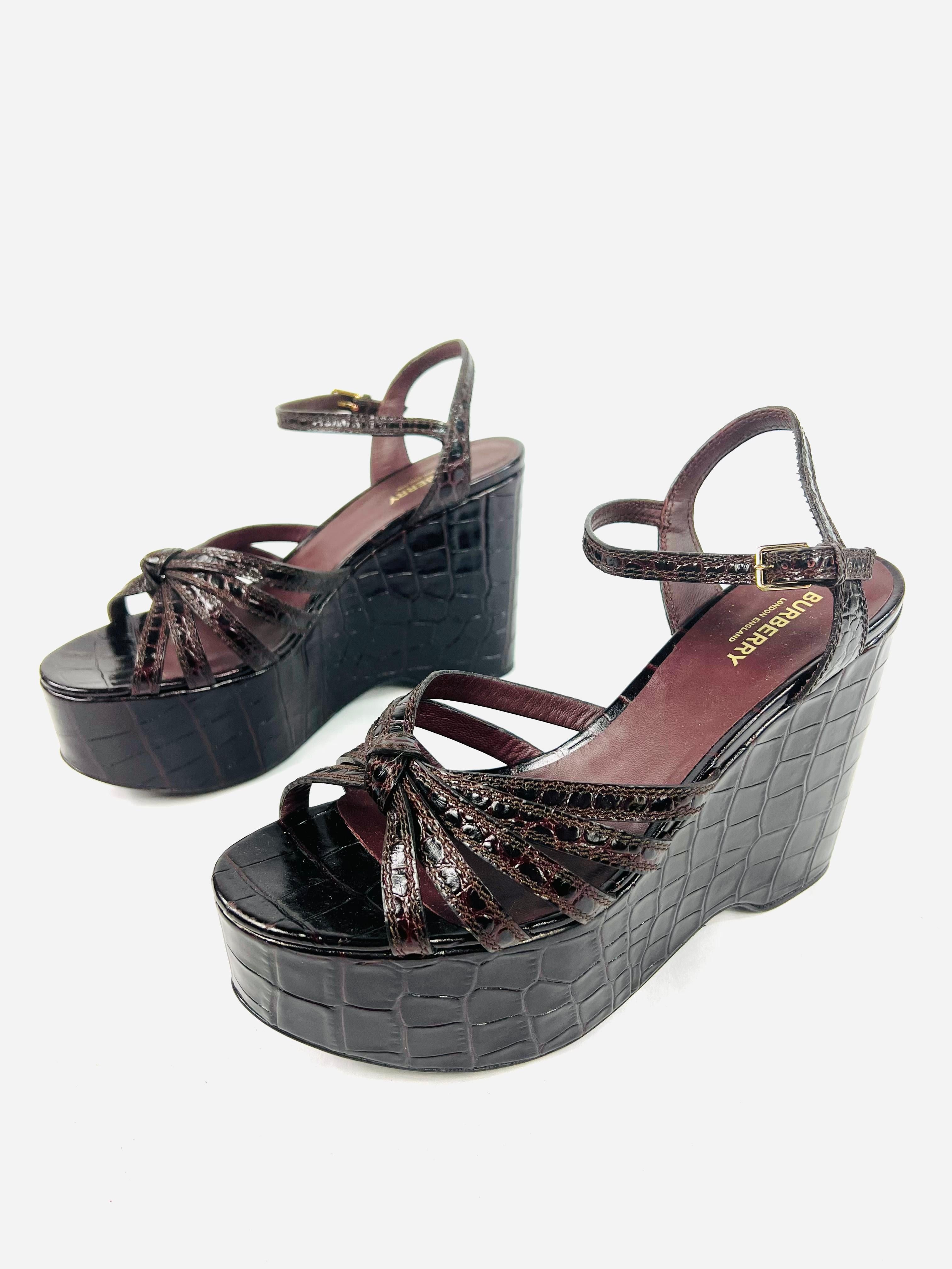 Burberry Burgunderfarbene Ledersandalen aus Tierleder Schuhe, Größe 41 (Grau) im Angebot