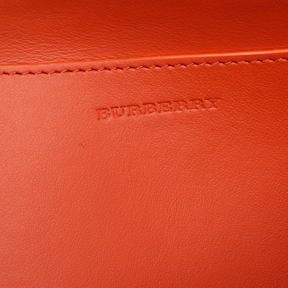 Burberry Burgund körniges Leder Abbey Zip um Brieftasche 2