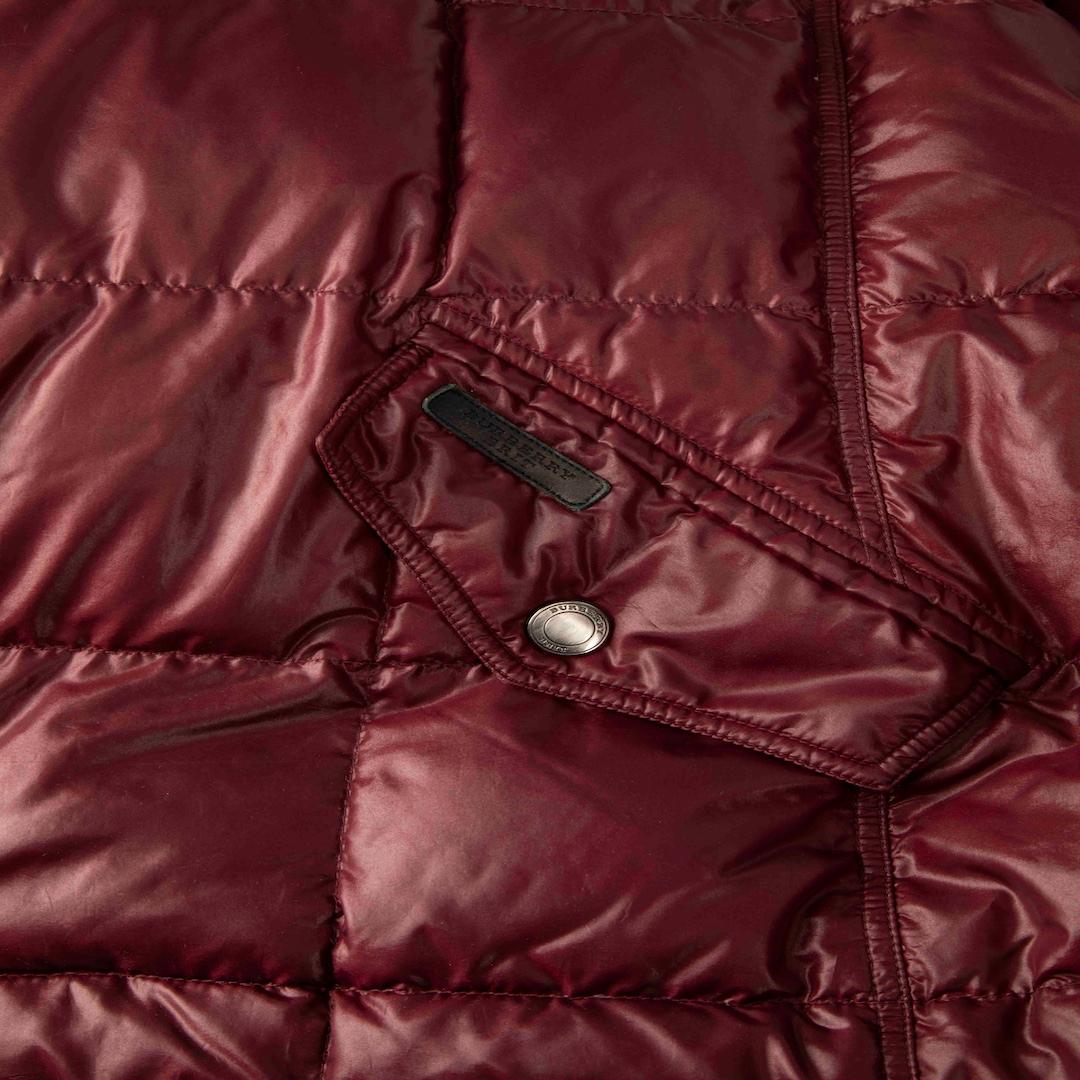 Burberry Burgundy Hooded Puffer Coat Size M In Good Condition For Sale In London, GB