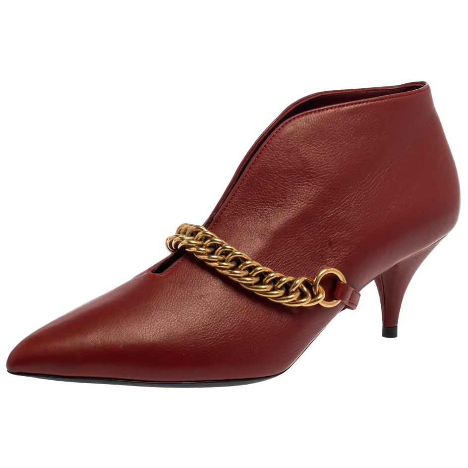 Burberry Burgundy Leather Bronwen Chain Pointed Toe Ankle Booties Size 37 For Sale