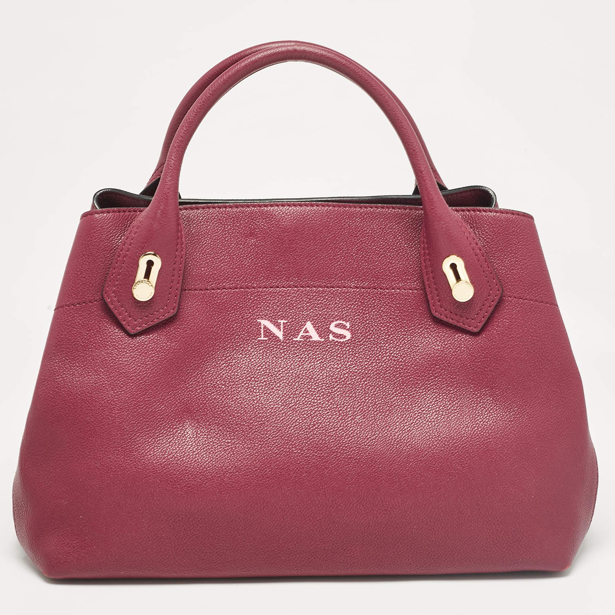 Burberry Burgundy Leather Medium Milton Satchel In Good Condition In Dubai, Al Qouz 2