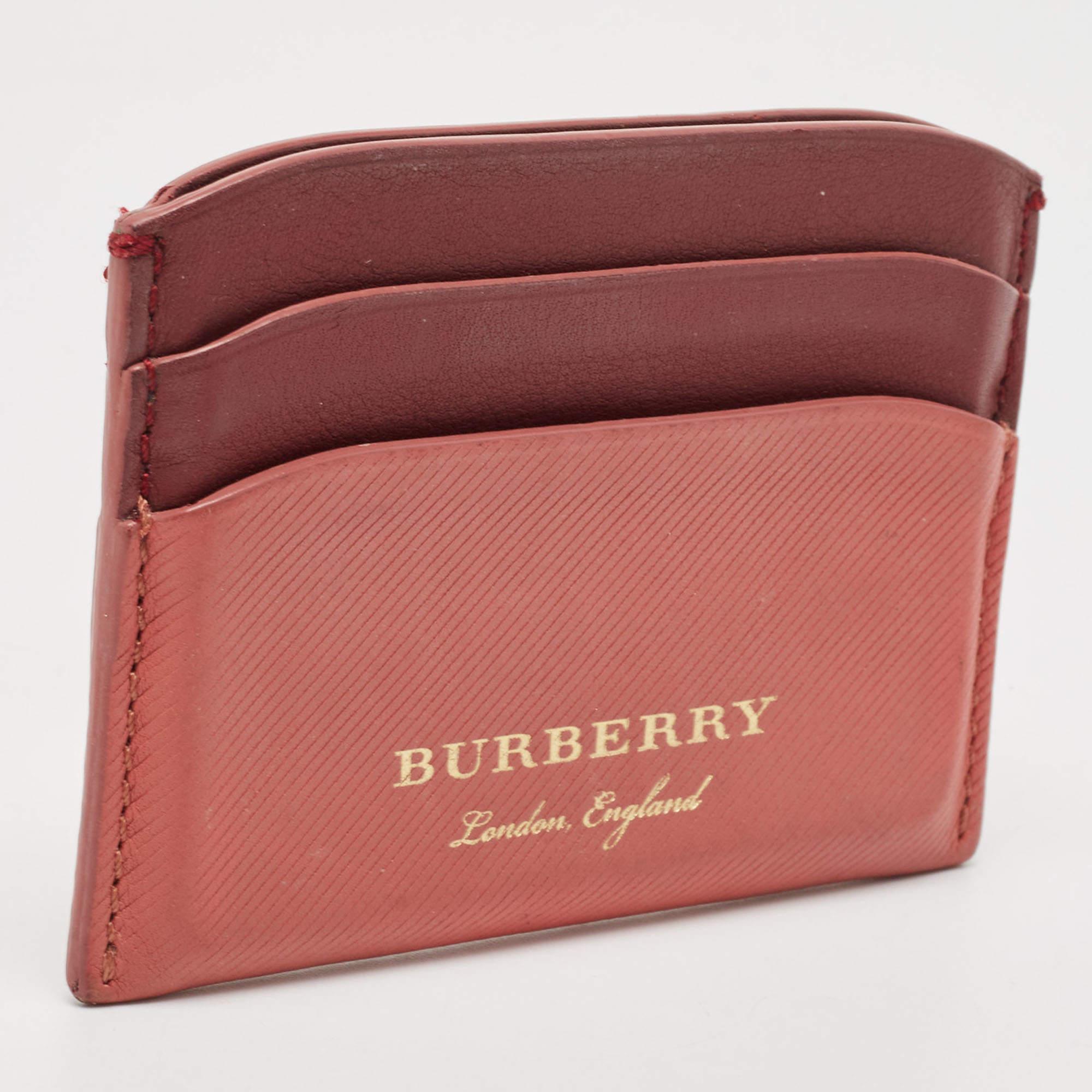 Burberry Burgundy Light Red Leather Card Holder For Sale at 1stDibs