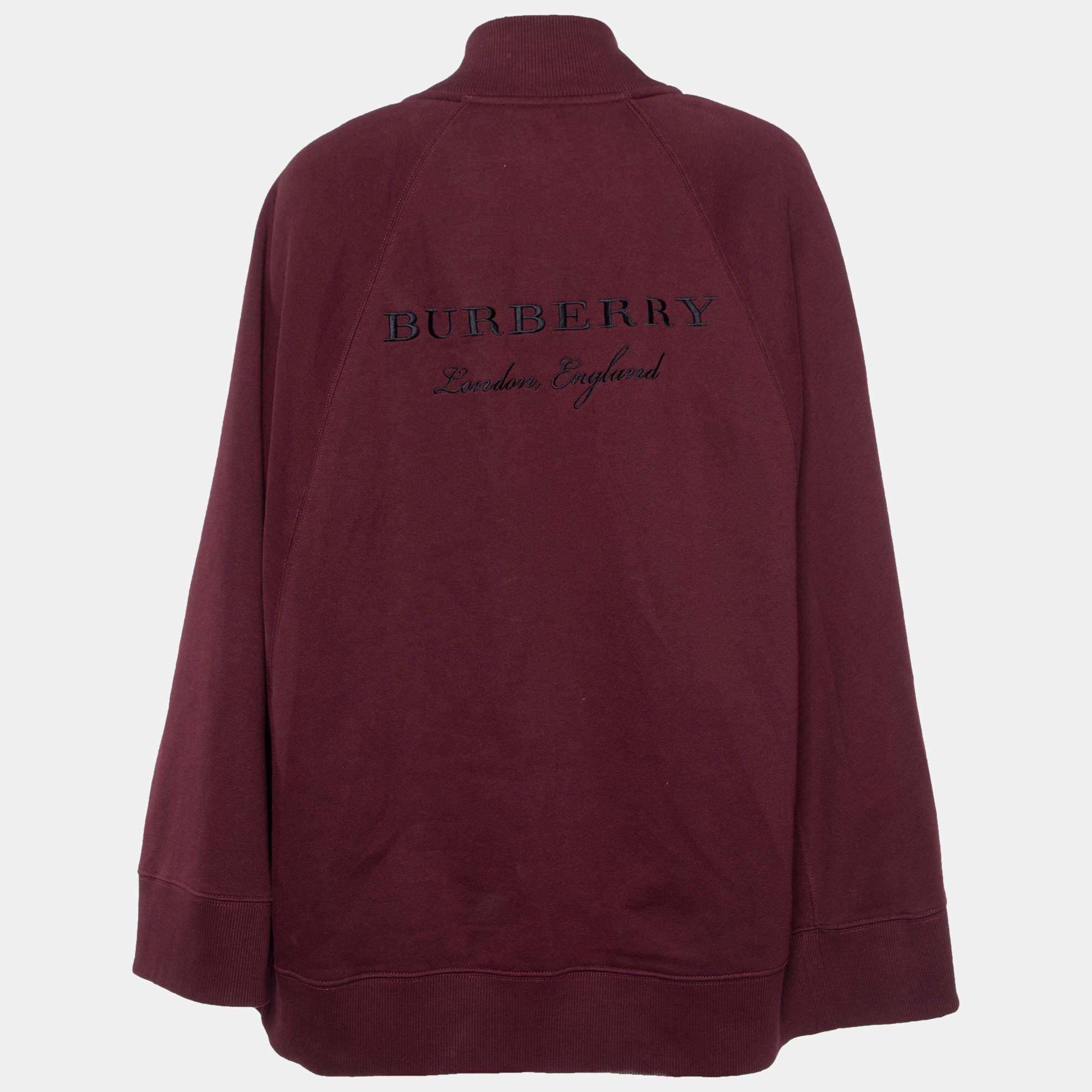 Cape like this one are an amazing accessory to polish your attire. Made from good fabrics and detailed with a noticeable design, this coat ensures your looks are always on point.