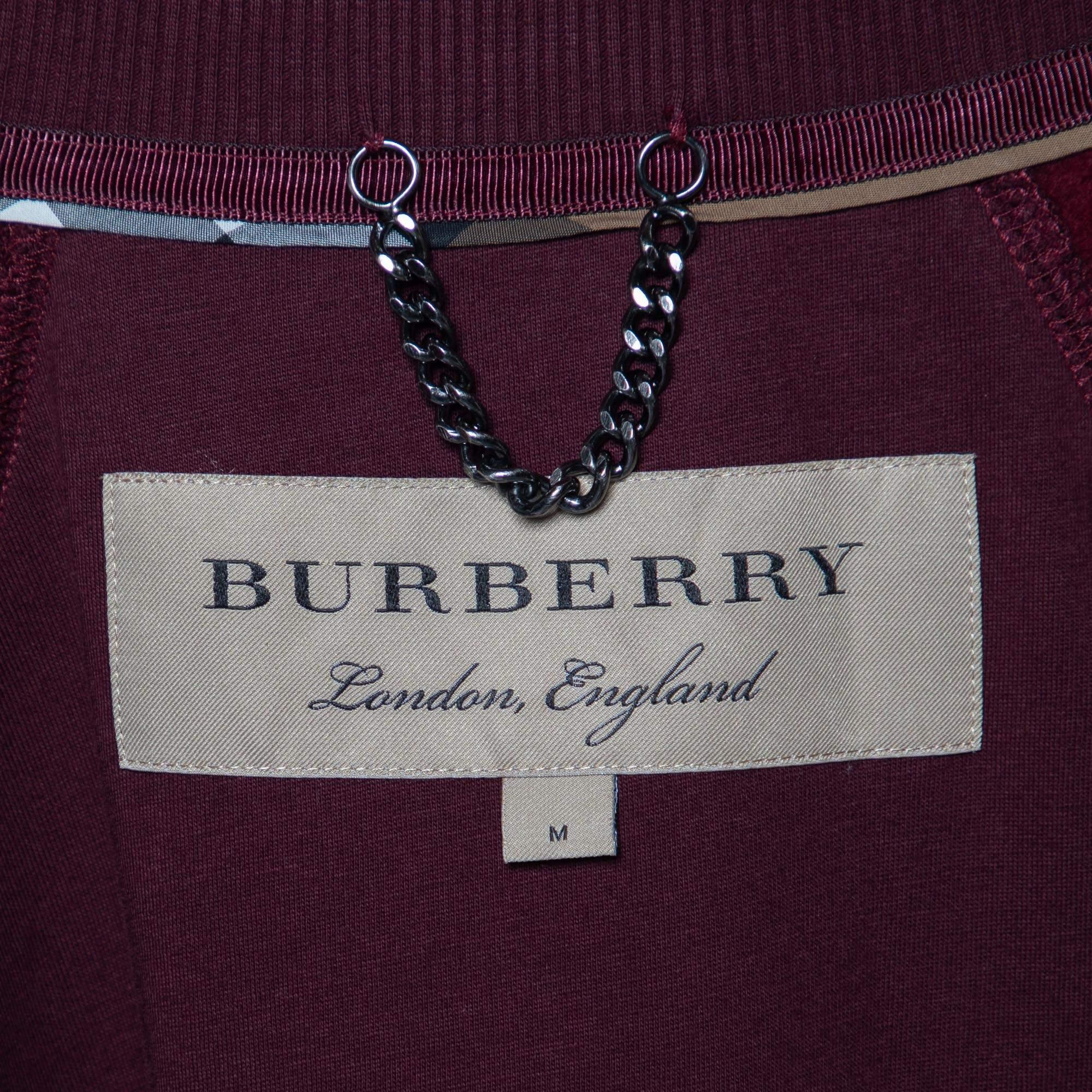Burberry Burgundy Logo Embroidered Cotton Cape M In Good Condition In Dubai, Al Qouz 2