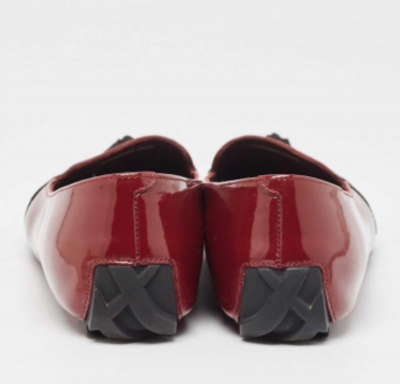 De las mujeres Burberry Bailarinas de charol burdeos con lazo talla 37.5 en venta