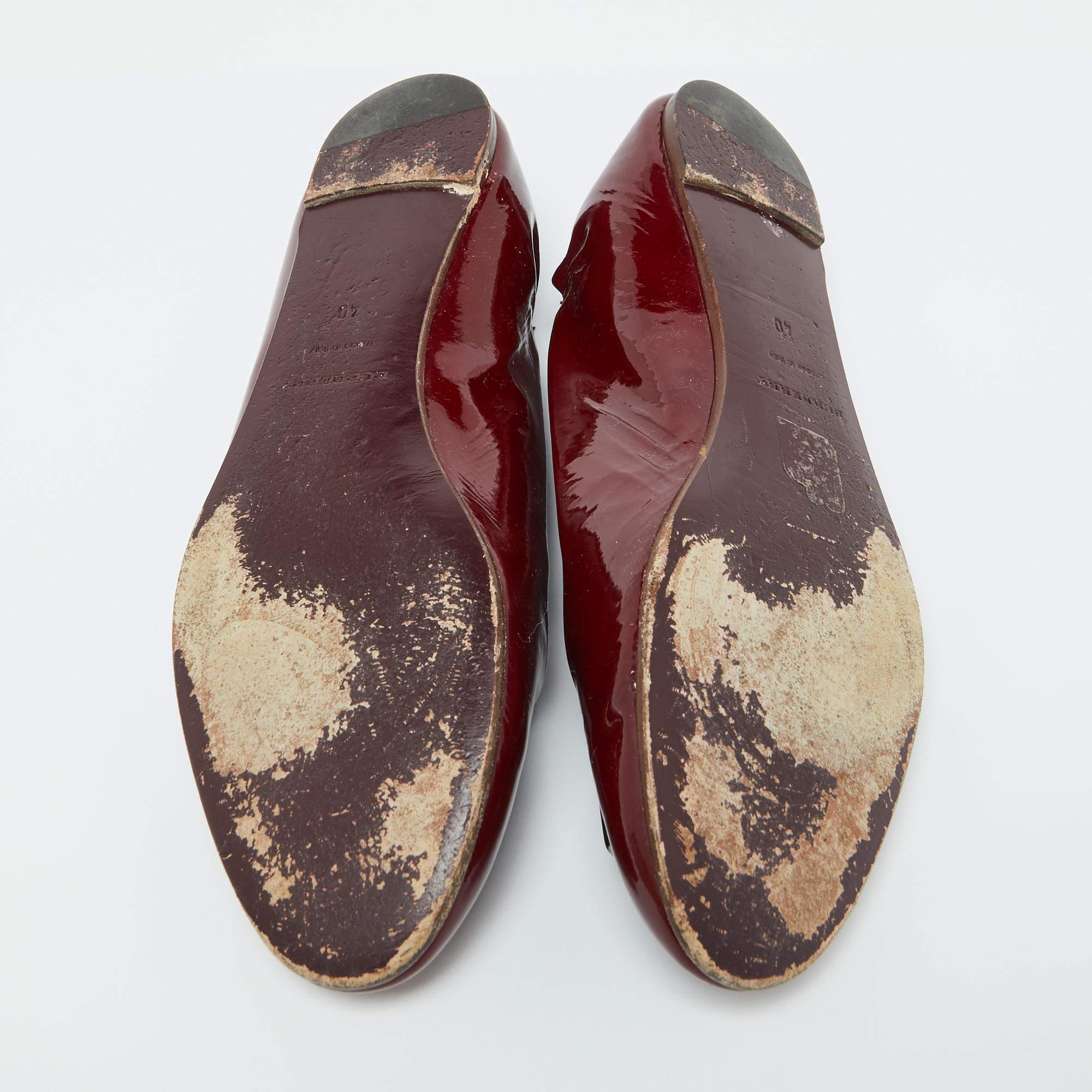 Burberry Ballerines Scrunch en cuir verni bourgogne taille 40 en vente 1