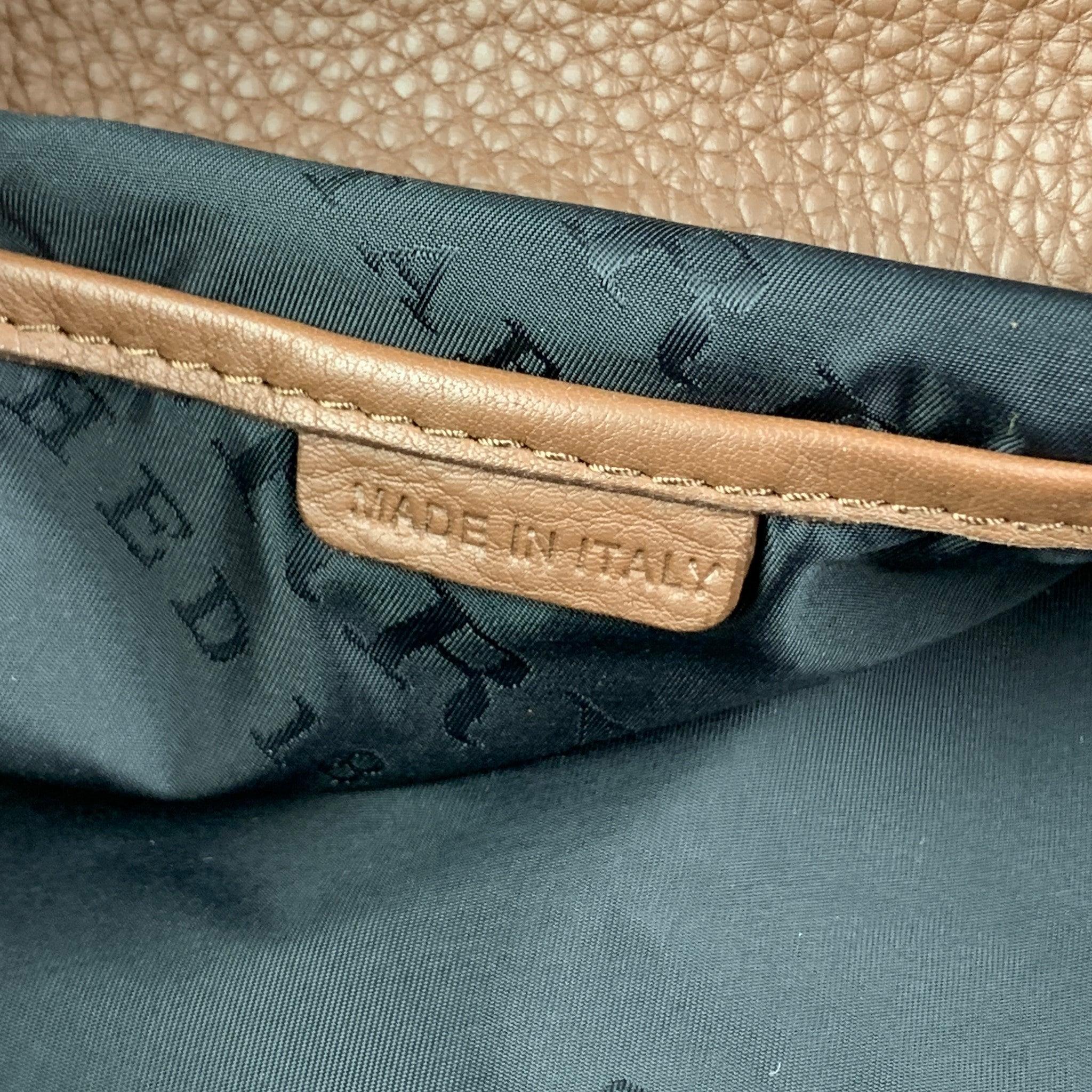BURBERRY by Christopher Bailey Brown Textured Pebble Grain Leather Messenger Bag For Sale 4