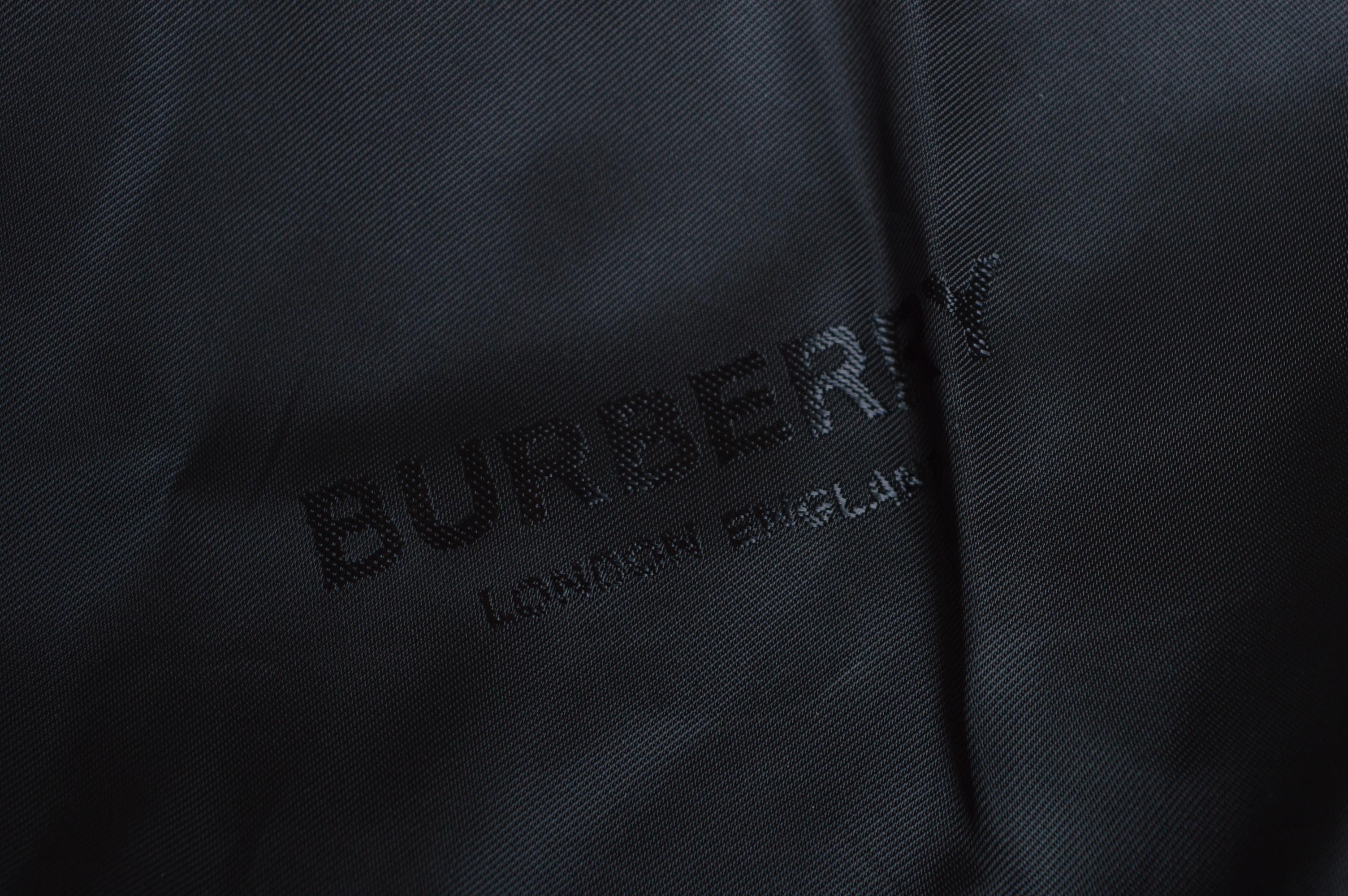 Burberry by Ricardo Tisci Lamb skin leather Bomber Jacket For Sale 14