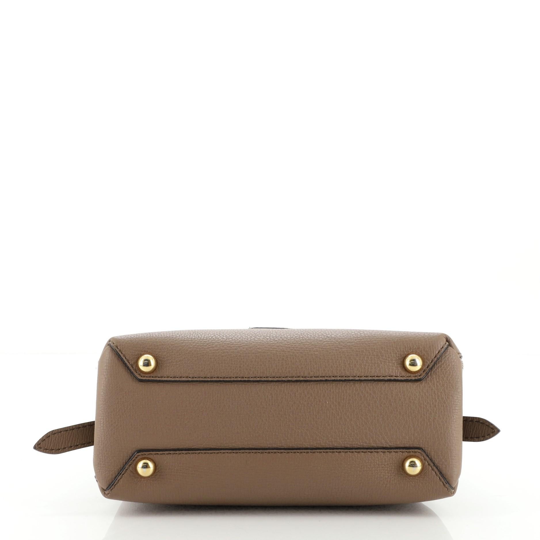 Burberry Camberley Top Handle Tasche aus Leder im Zustand „Gut“ in NY, NY