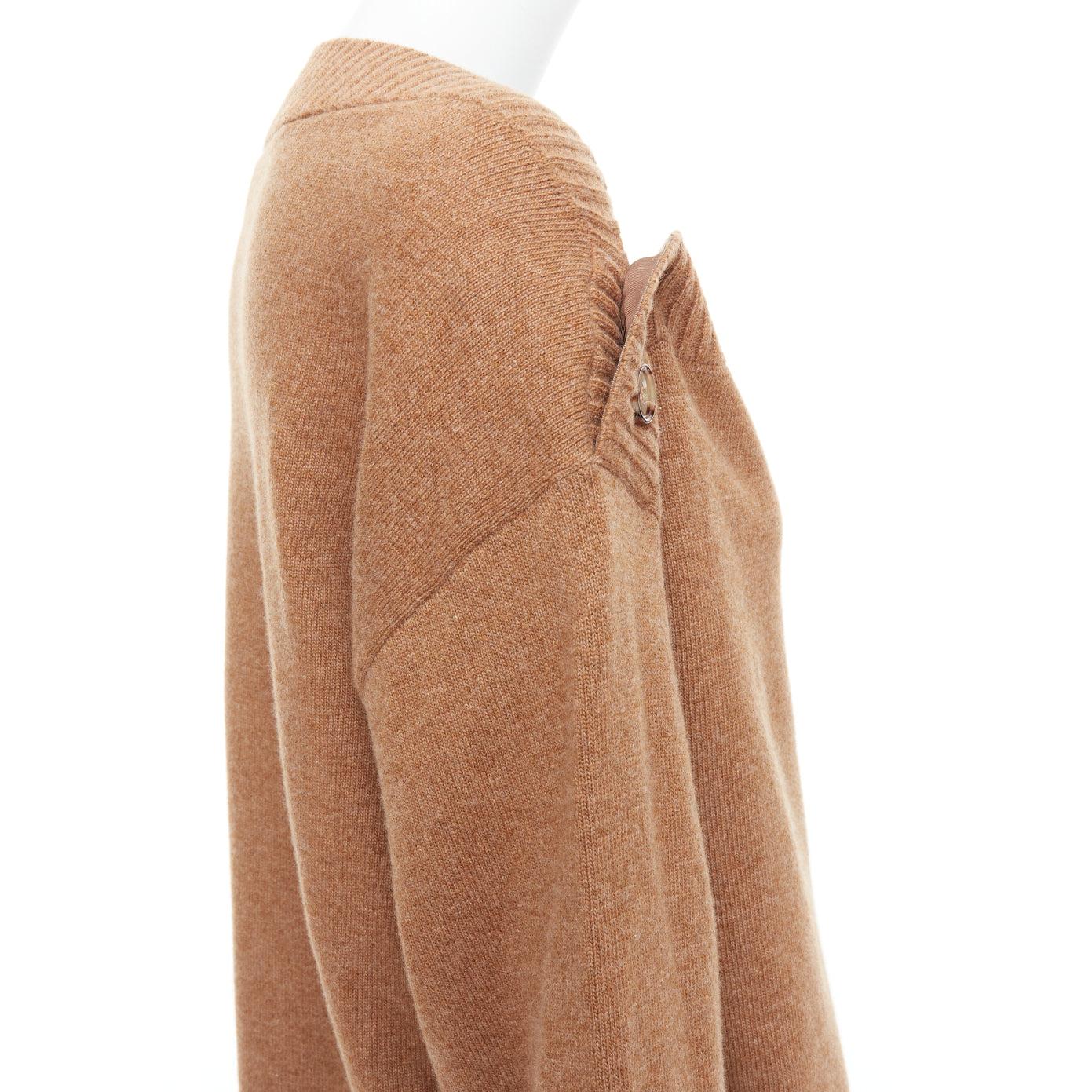 BURBERRY camelbrauner Wollpullover mit Horn-Knopfleiste L im Angebot 2