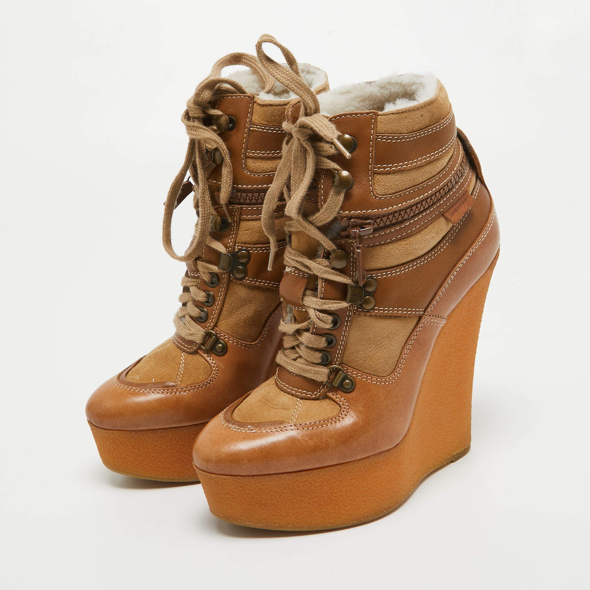 Brown Burberry Camel Leather Platform Wedges (US 8) For Sale