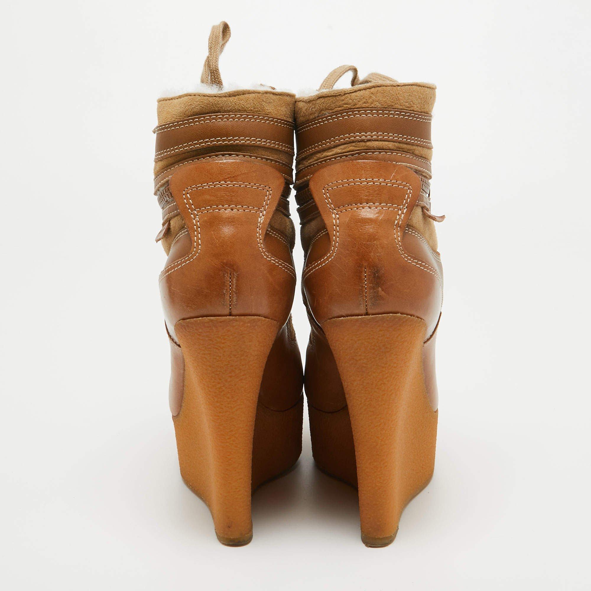 Women's Burberry Camel Leather Platform Wedges (US 8) For Sale
