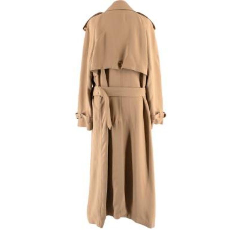 Burberry Camel Silk Crepe Trench Coat In Excellent Condition For Sale In London, GB