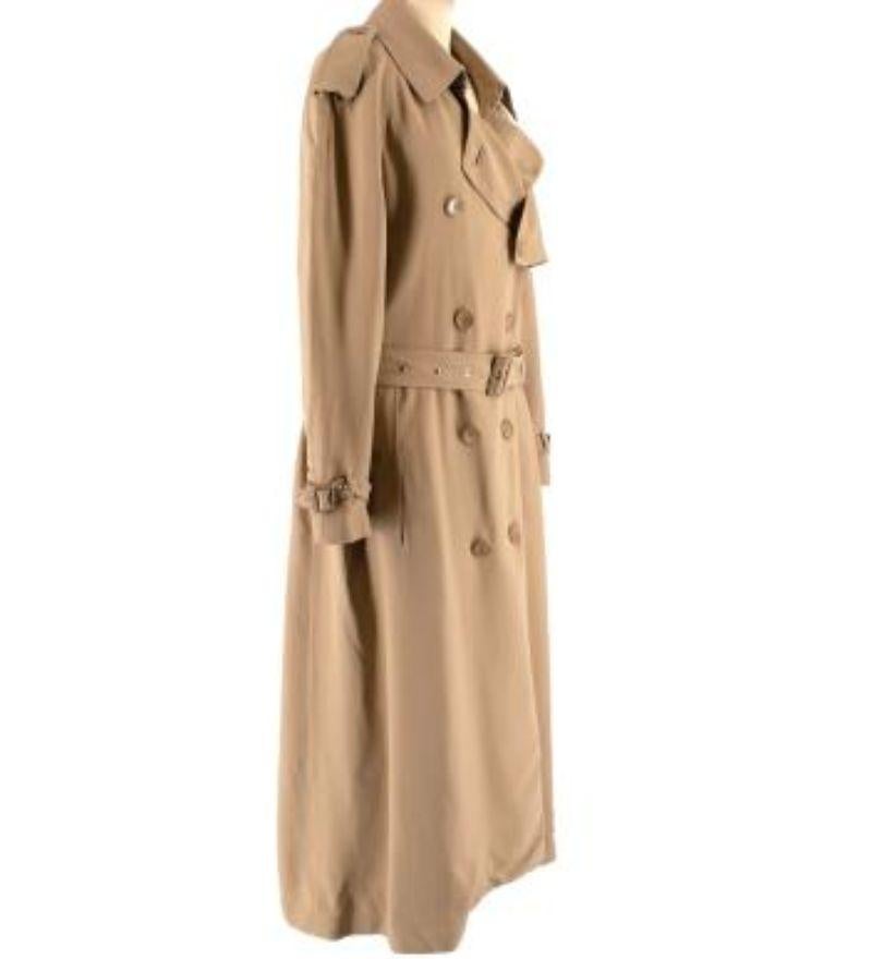 Burberry Camel Silk Crepe Trench Coat In Excellent Condition For Sale In London, GB
