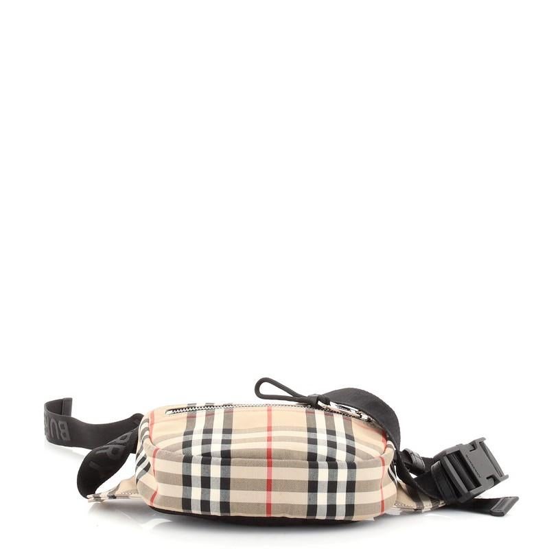 Burberry Cannon Gürteltasche Vintage Check Canvas klein im Zustand „Gut“ in NY, NY