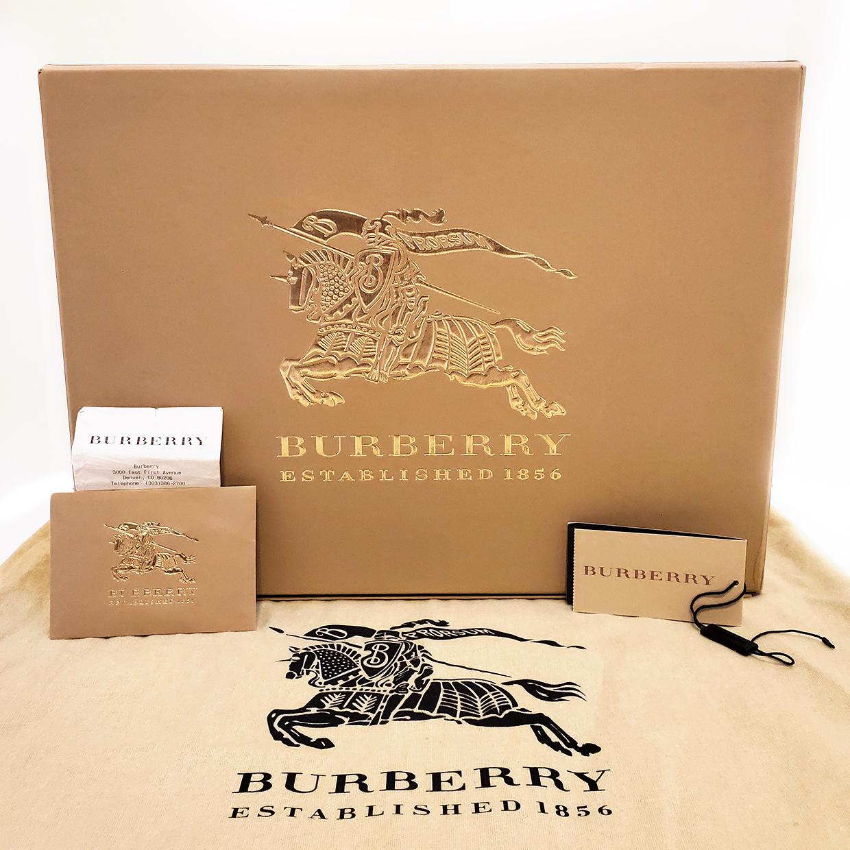 Burberry Canterbury Rose Pink Embossed Check Tote Handbag For Sale 3