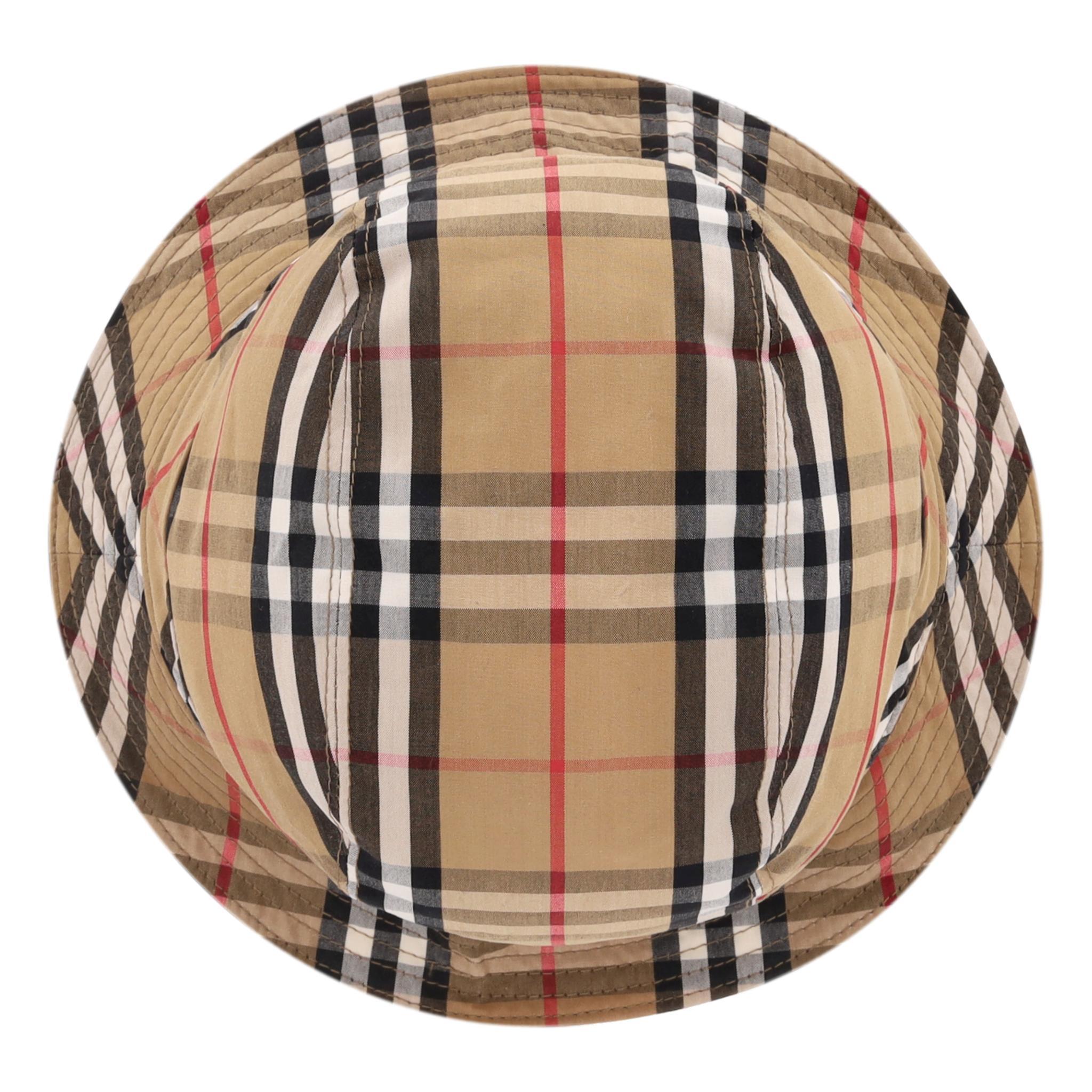 Burberry Canvas Vintage Check Bucket Hat In Excellent Condition For Sale In London, GB