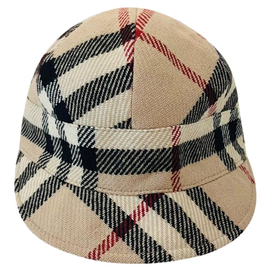 Chapeau/casquette Nova à carreaux en cachemire et laine de Burberry en vente