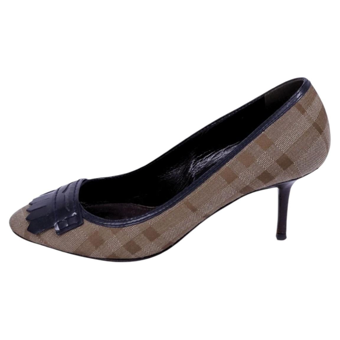Burberry Check Canvas Kitten Heels - EU 37 For Sale