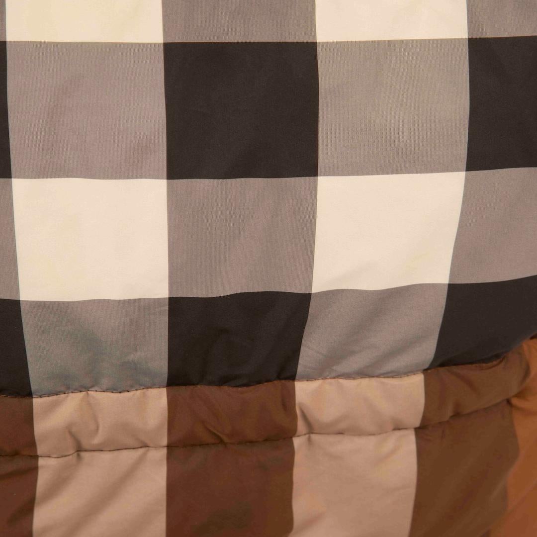 Marron Doudoune à carreaux avec capuche Burberry Taille S en vente