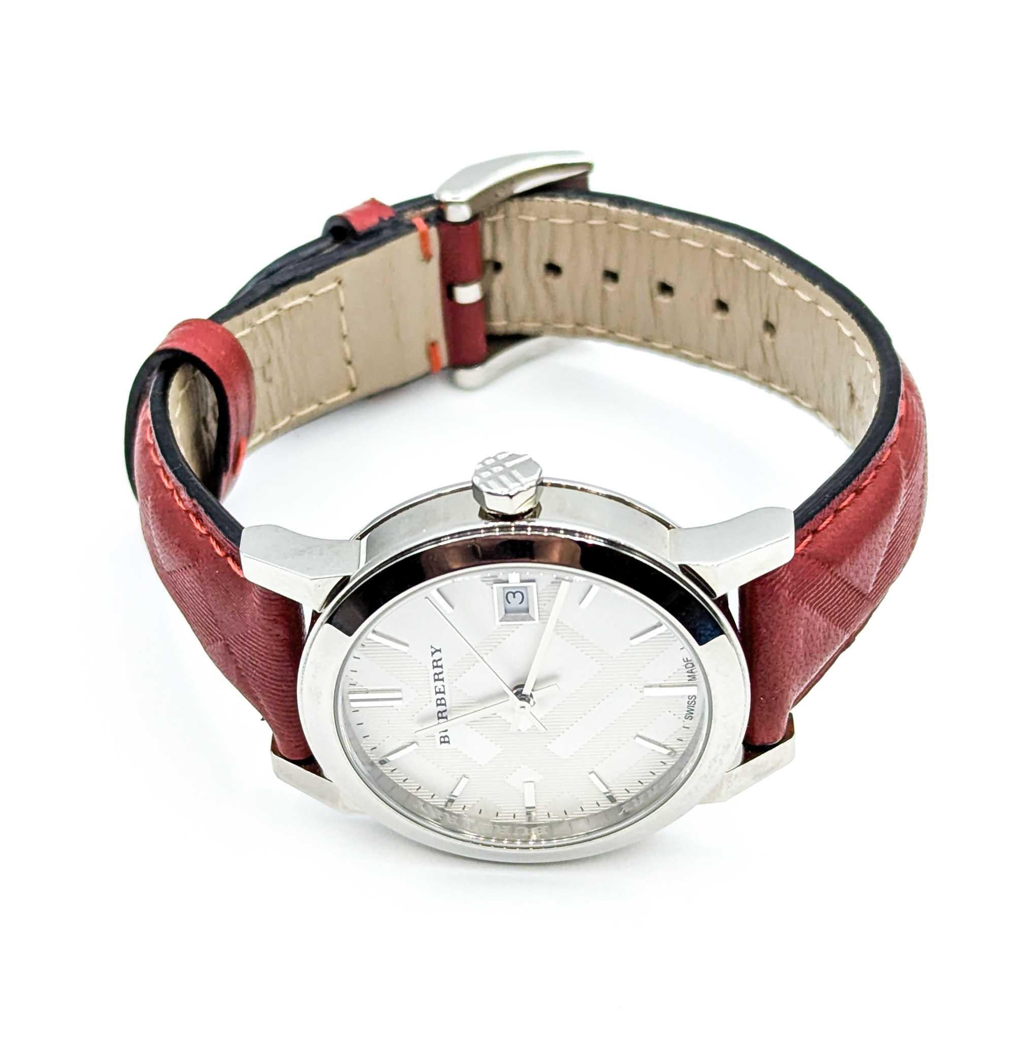 Montre en acier inoxydable à cadran à carreaux Burberry BU9152 Pour femmes en vente