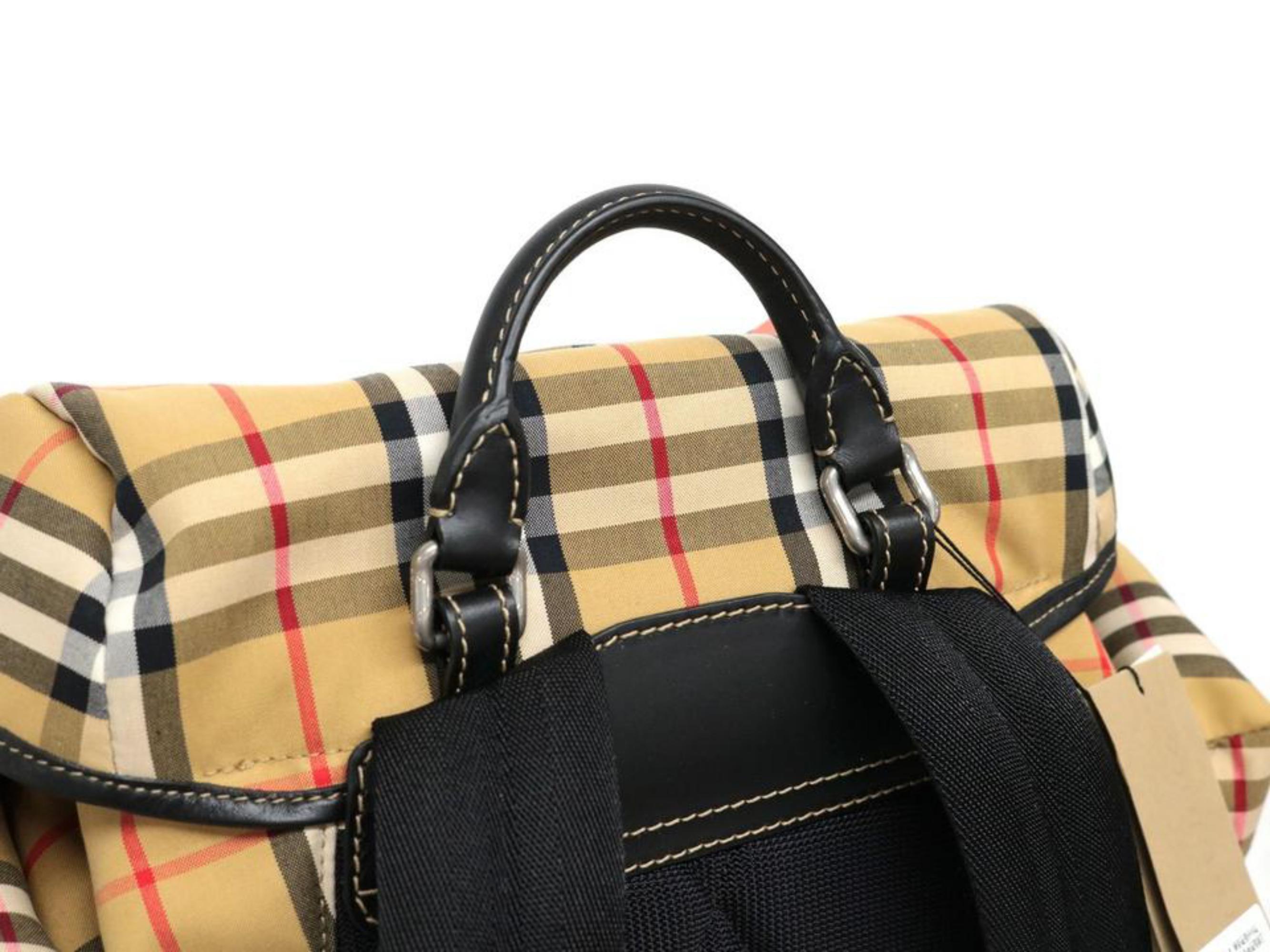 Burberry Classic Beige Nova Check Explorer Backpack 241537 In New Condition For Sale In Dix hills, NY