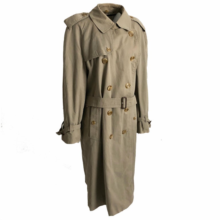 Burberry Classic Trench Coat with Belt Mens Vintage Outerwear Sz 48 at  1stDibs