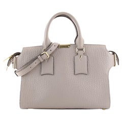 Umwandelbare Burberry Clifton Tragetasche aus genarbtem Leder Medium