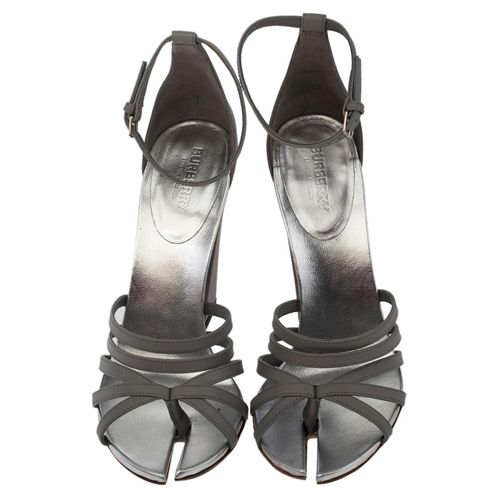 Gray Burberry Cloud Grey Leather Hove Heel Ankle Strap Sandals Size 40 For Sale