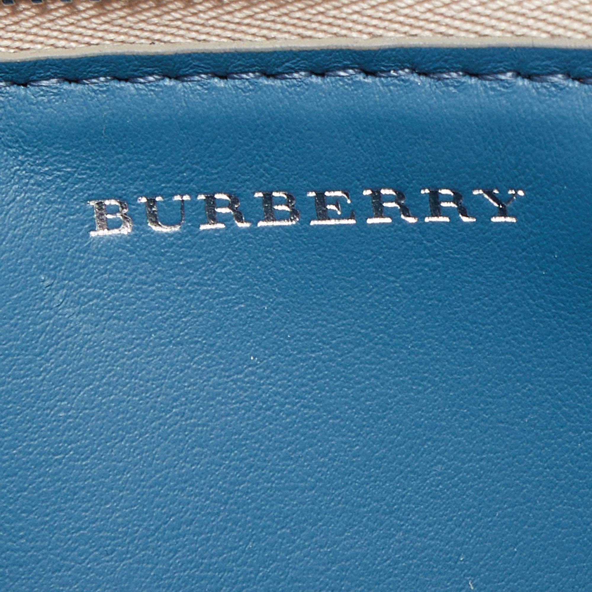 Burberry Cream Leather Triple Zip Crossbody Bag 5