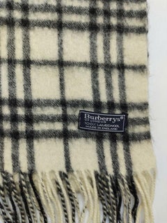 Burberry Cream Nova Check Lambs Wool Classic Scarf 863539