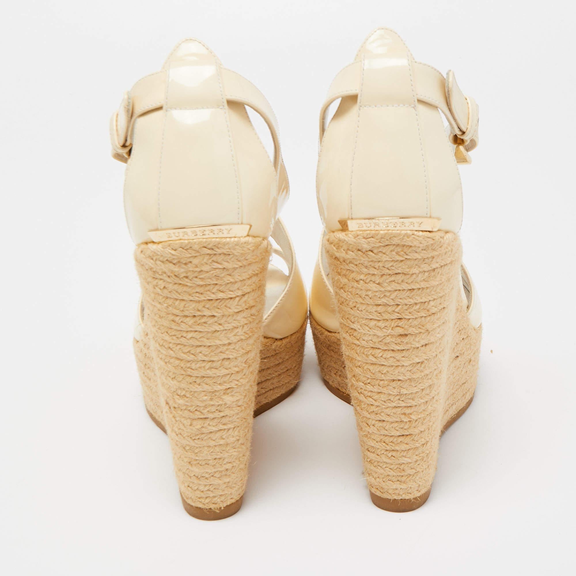 Burberry Cream Patent Peep Toe Wedge Espadrilles Sandals Size 36.5 For Sale 4